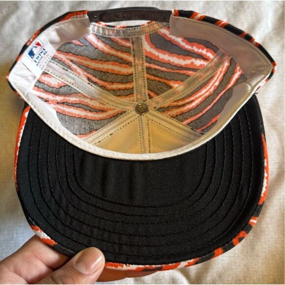 SF Giants Francisco Subaz Vintage Twins SnapBack - Picture 4 of 5